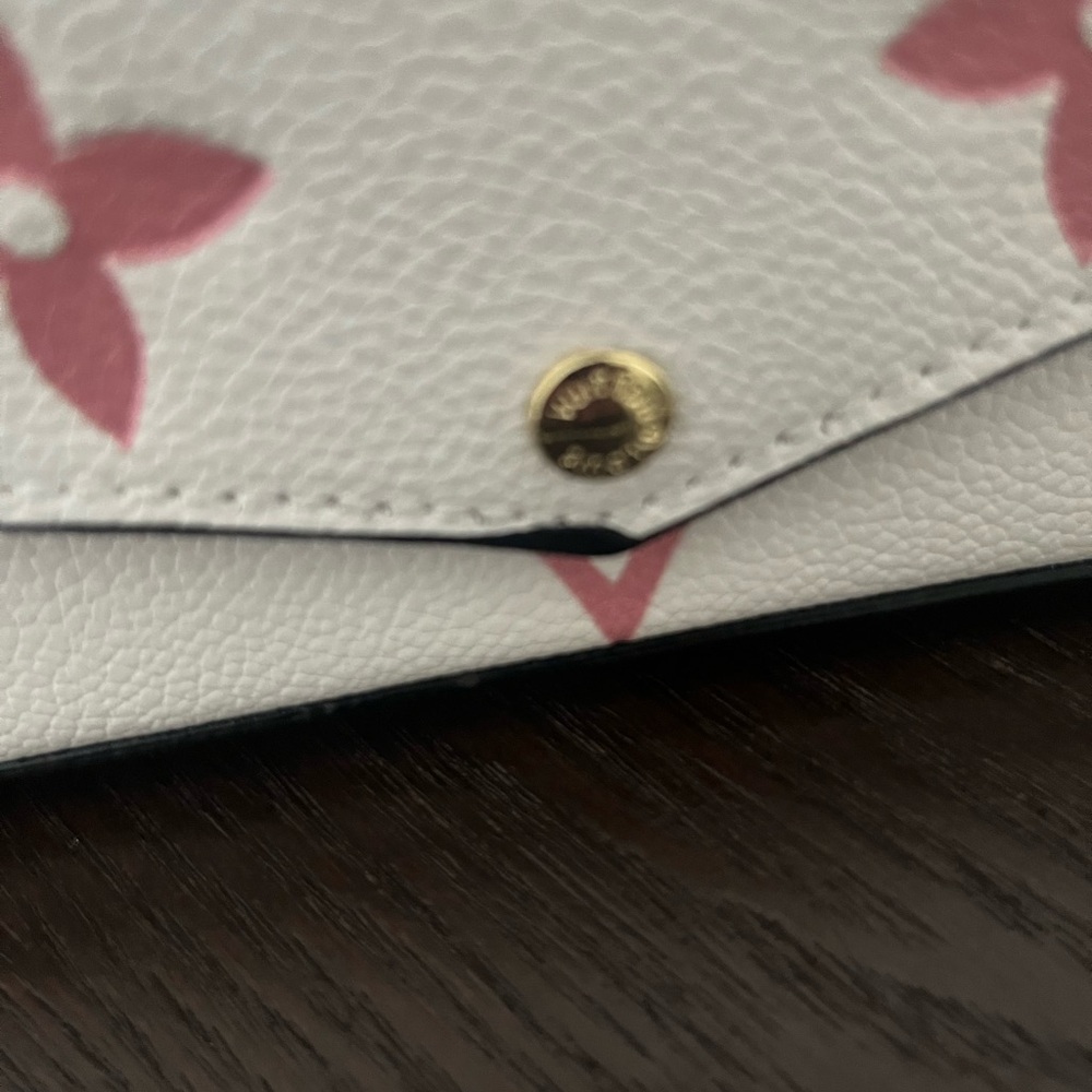 Louis Vuitton White and Pink Monogram Crossbody Bag - Picture 3 of 6